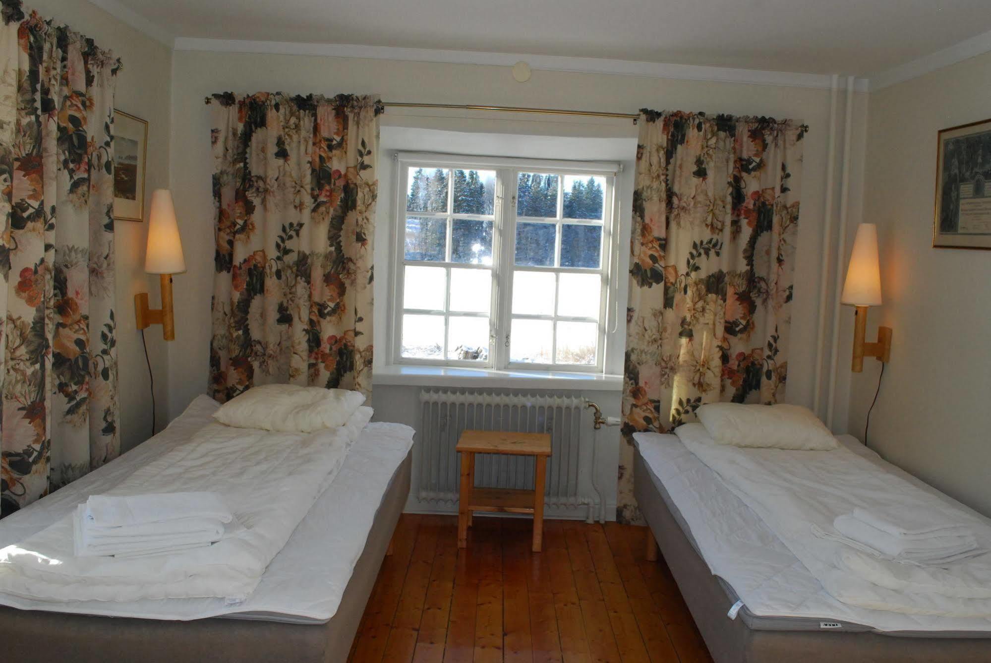 Oester Malma Hotel Marieberg  Екстериор снимка