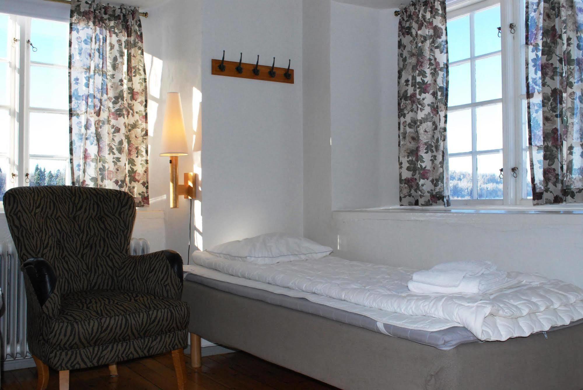 Oester Malma Hotel Marieberg  Екстериор снимка
